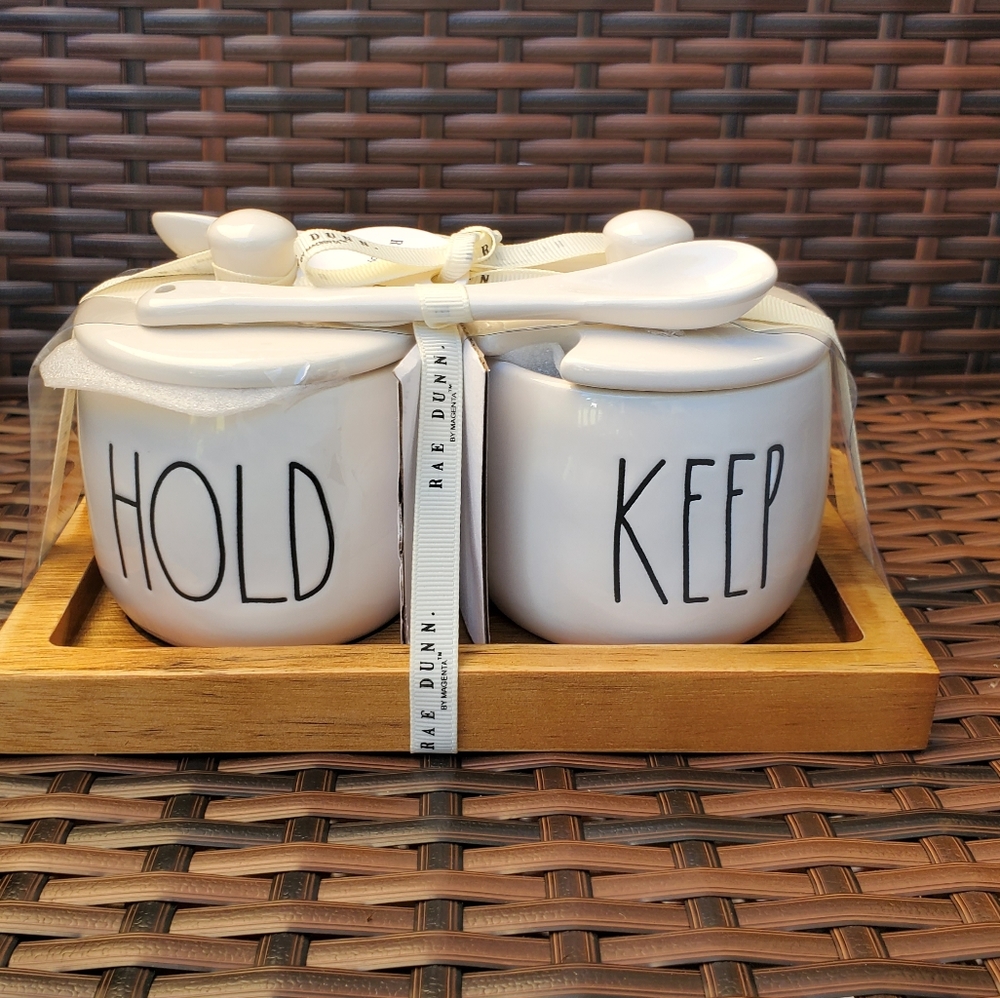 Rae Dunn Hold and Keep Set with spoons